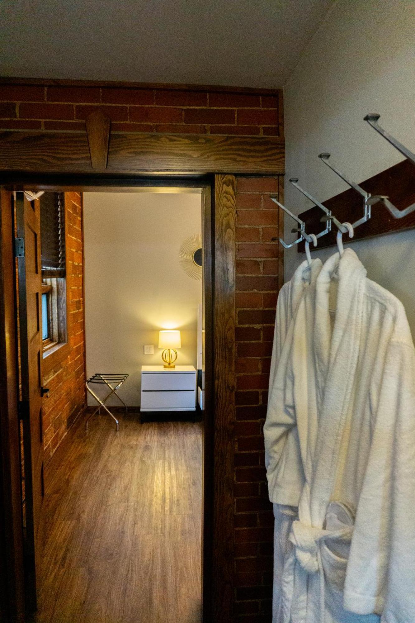 The Baker Hotel كرانبروك المظهر الخارجي الصورة